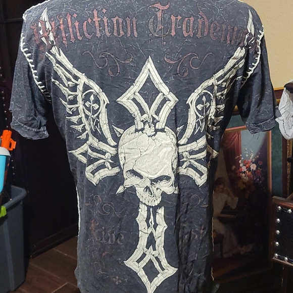 Affliction shirt - Picture 5 of 6